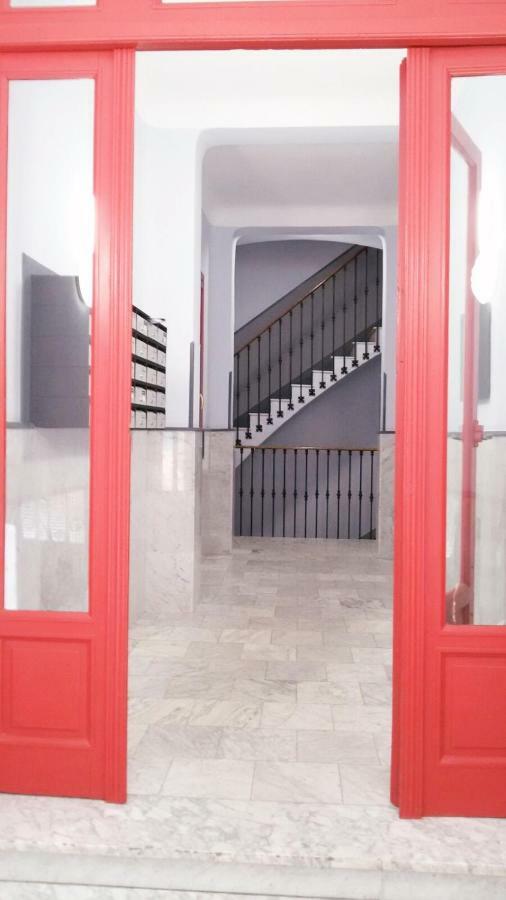 Апартаменты Apartamento Madrid Centro Essence Экстерьер фото